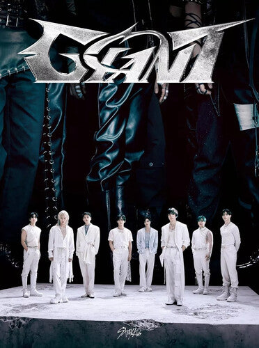 Stray Kids - Giant - Version B - incl. Photobook, Special Zine + Photocard { vinyl }